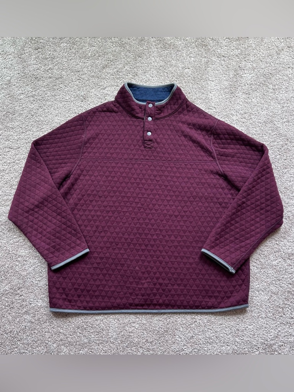 Men's Reversible Diamond Quilt Snap Neck Pullover - Burgundy & Navy Blue M/L